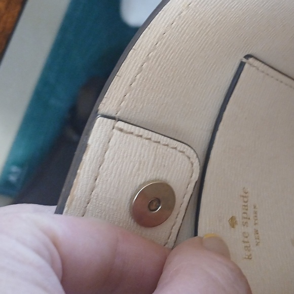 Kate Spade ♠️ Gray Darcy Medium Bucket Crossbody Tote - Picture 12 of 15